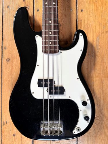 Fender-Precision bass